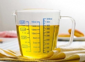 Glass milk transparent cup measuring cup